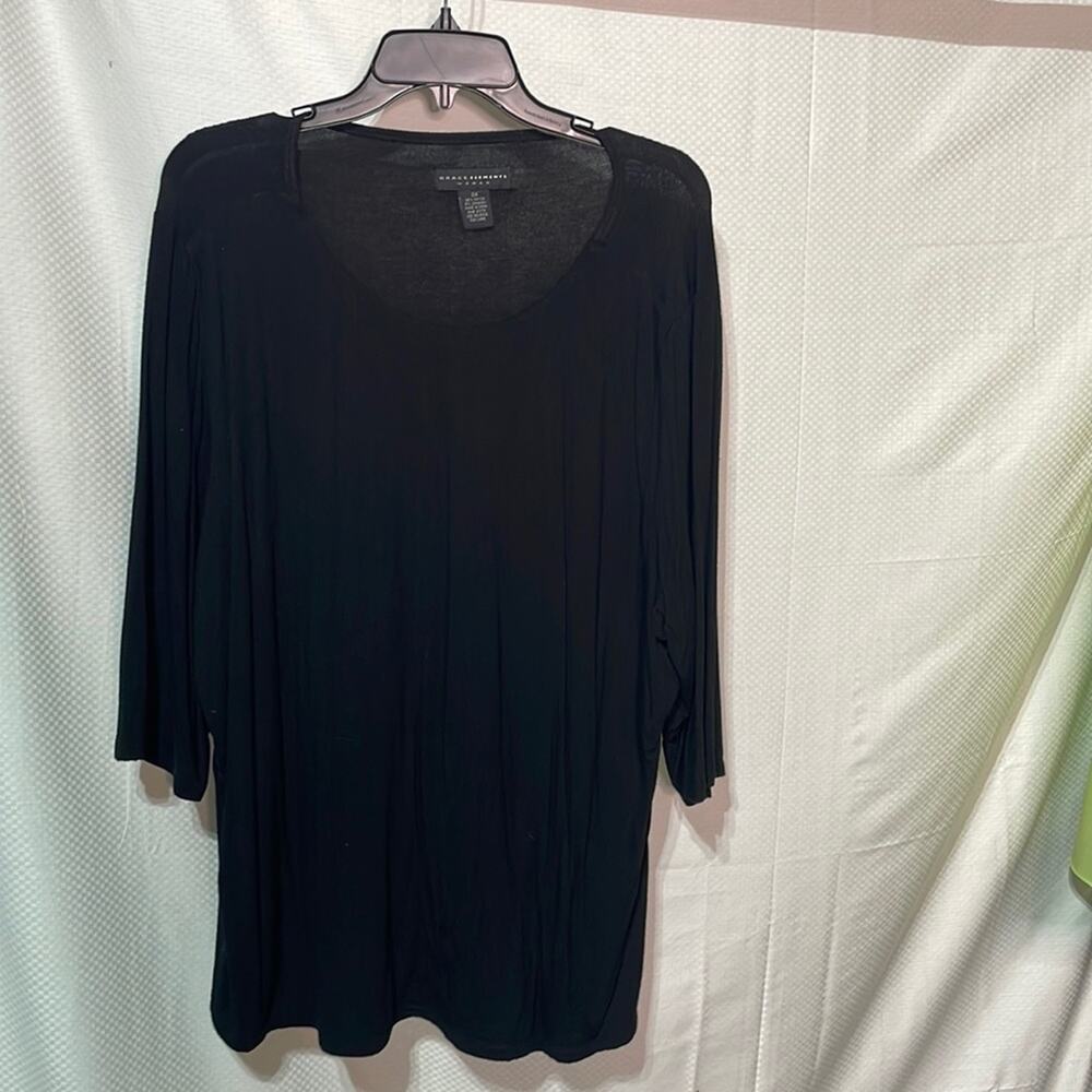 Grace elements 3x black 4/4 sleeve Double layered in front euc worn once